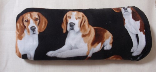 Beagles all over glasses - beagles, case