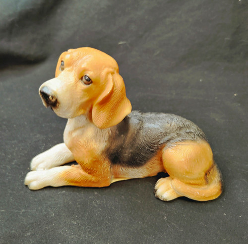 Beagle dog figurine - beagle,
