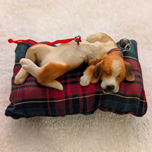Sleeping beagle dog ornament - beagle,
