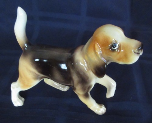 Vtg walking beagle figure - vtg,