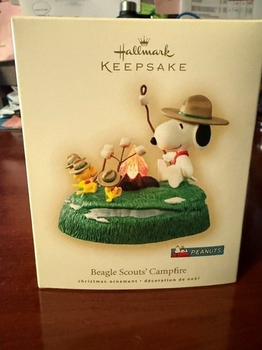 Hallmark peanuts snoopy beagle - hallmark,